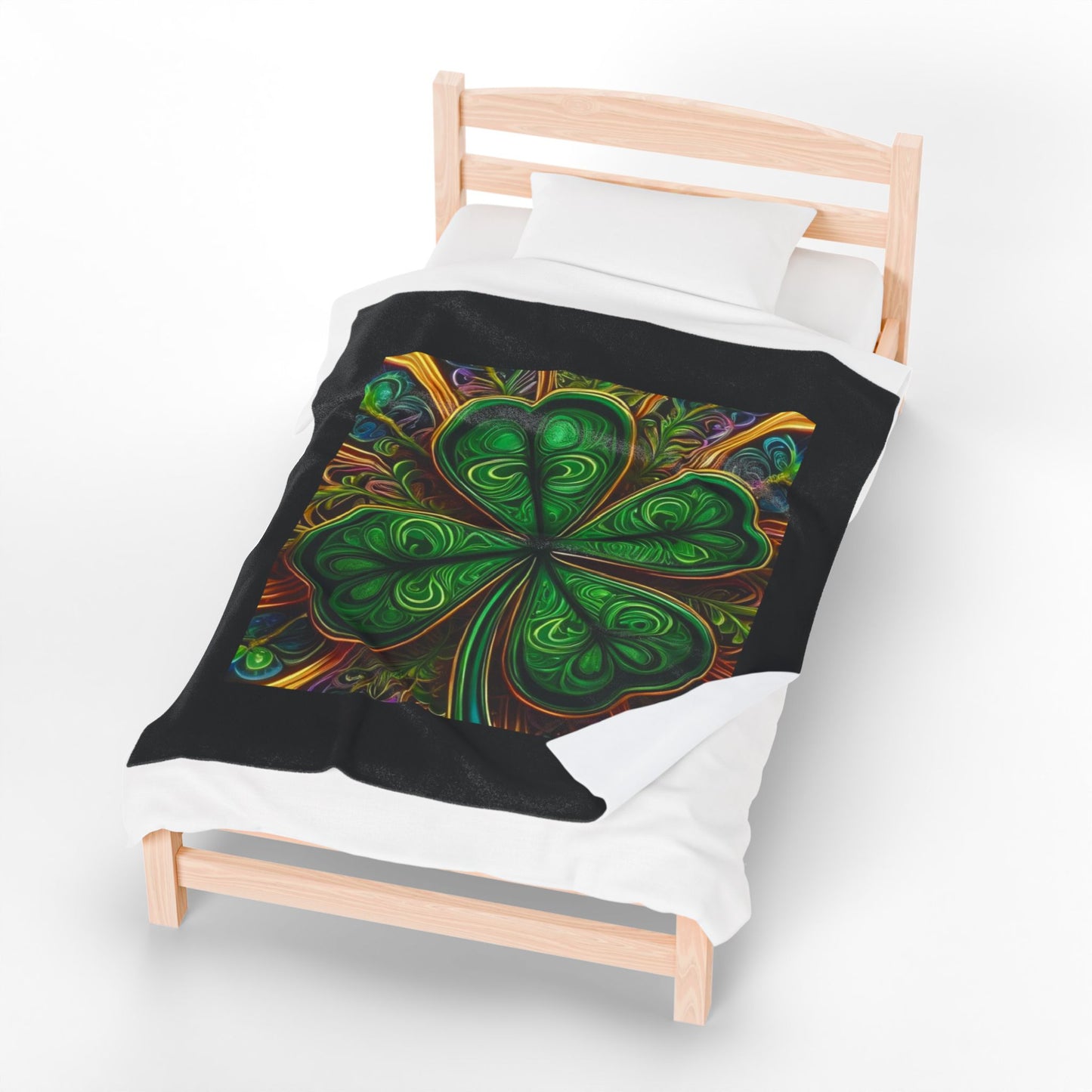 Shamrock Design Velveteen Plush Blanket, Cozy Home Decor, St. Patrick's Day Gift, Soft Throw Blanket, Green Blanket for Kids & Adults