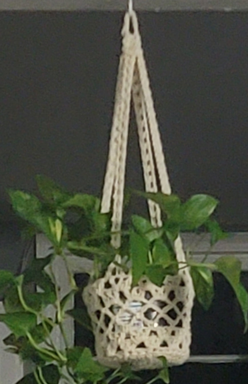 Handmade crochet 5.5" pot plant hanger