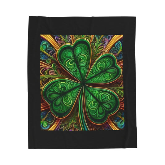 Shamrock Design Velveteen Plush Blanket, Cozy Home Decor, St. Patrick's Day Gift, Soft Throw Blanket, Green Blanket for Kids & Adults